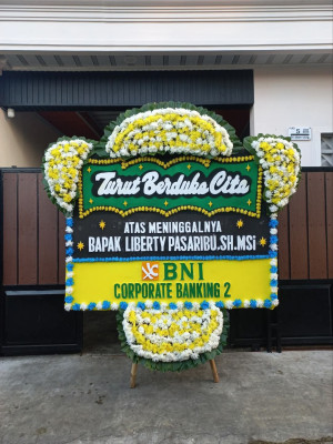 Papan Bunga Duka di Selapajang Jaya