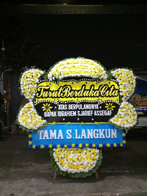 Papan Bunga Duka di Selapajang Jaya